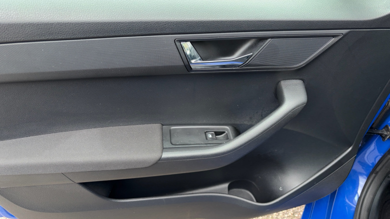 Skoda Fabia 1.0 MPI SE 5dr Petrol Hatchback